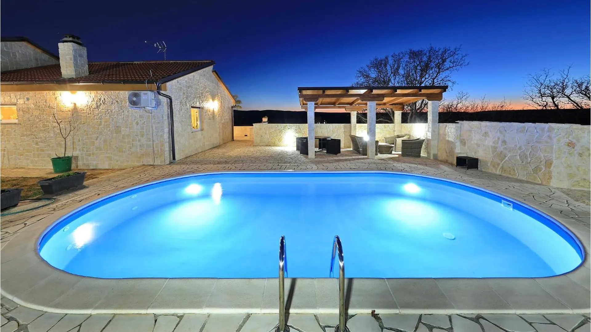 Hébergement de vacances Awesome Home In Pridraga With Wifi