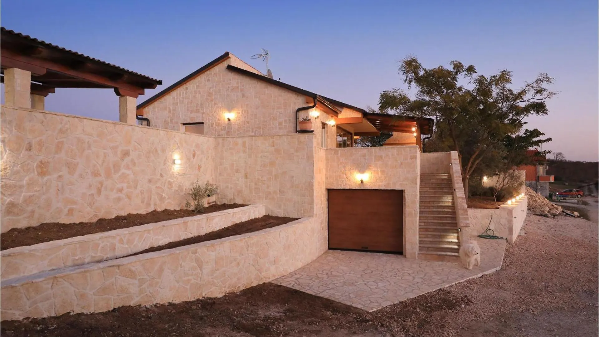 Awesome Home In Pridraga With Wifi 0*,