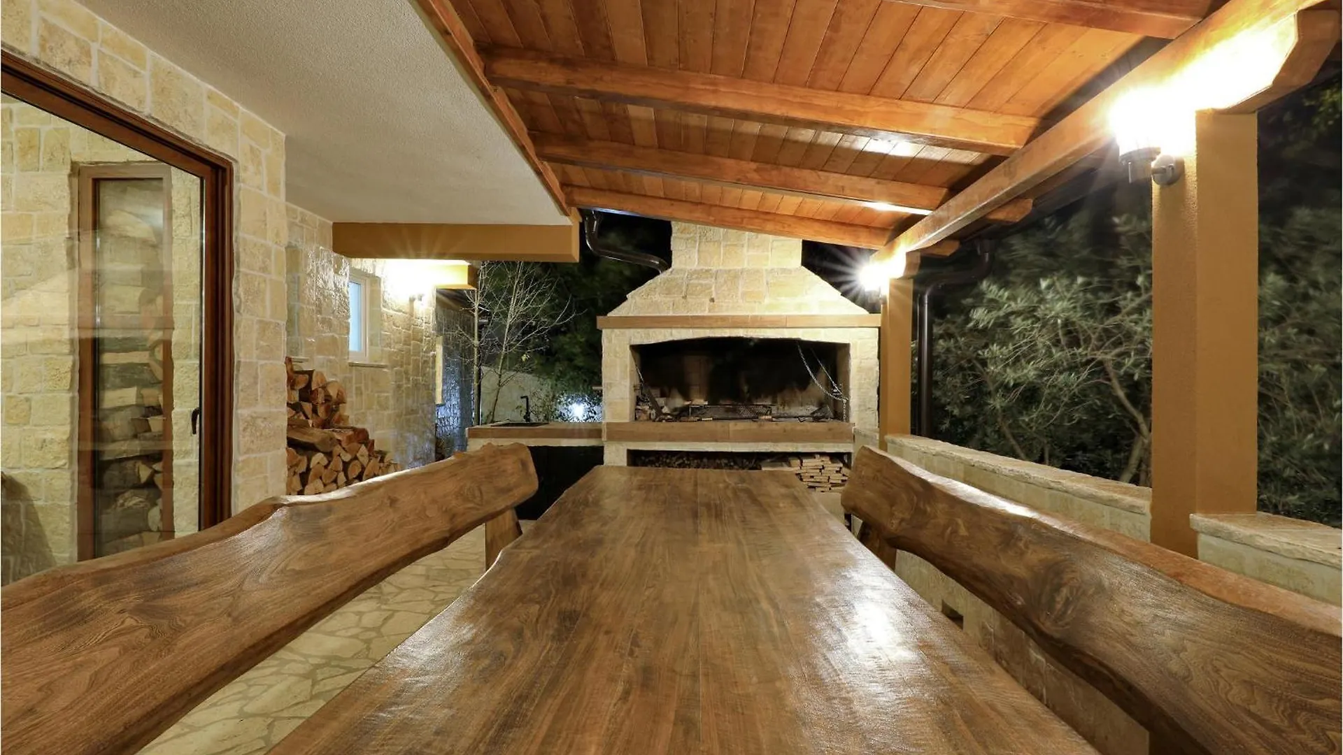 Awesome Home In Pridraga With Wifi Hébergement de vacances
